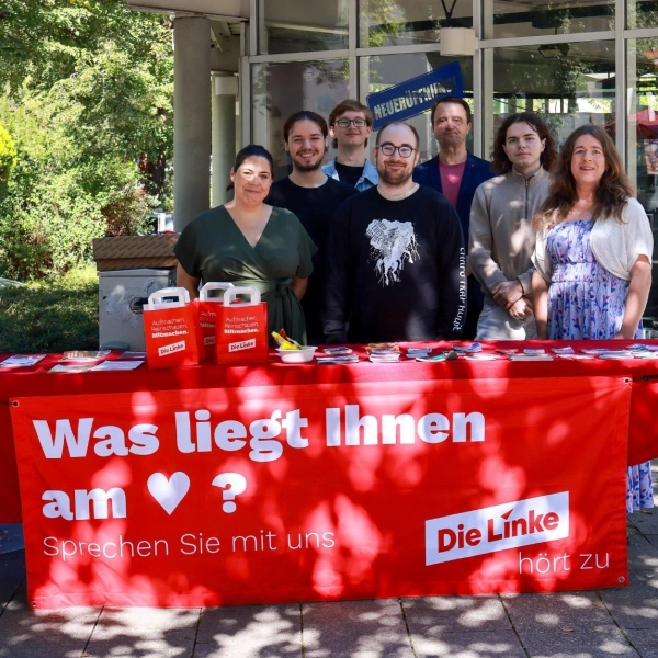Die Linke war mit einem Infostand in der Frühlingsstraße präsent. (Foto: Die Linke)