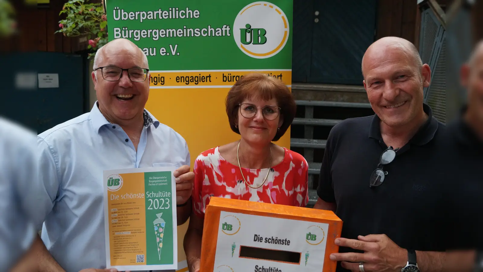 Die Jury der diesjährigen Schultütenaktion (von li): Jürgen Schleich, Renate Rösch und Martin Lehn. (Foto: ÜB)