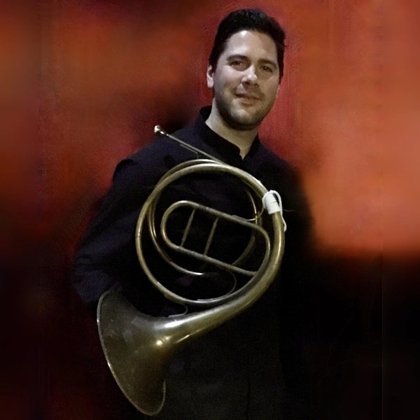 Aleksandar Crnojevic spielt das Hornkonzert von Rosetti auf dem Naturhorn. (Foto: Crnojevic)