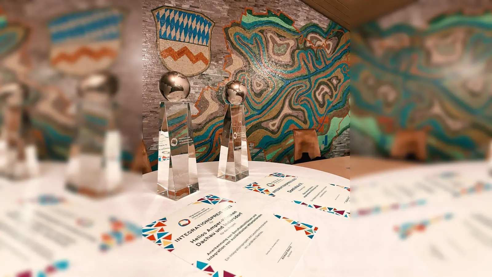 Die Ehrungen Integrationspreis im Jahr 2024. (Foto:  Landratsamt Dachau, Julius Fogelstaller)