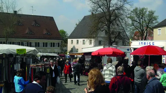 Der traditionelle Fastenmarkt in Altomünster inspiriert Jung und Alt. (Foto: © altonews.de)