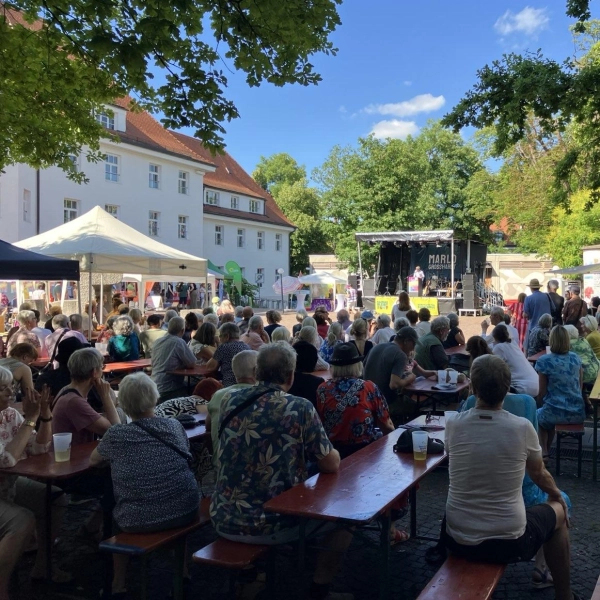 Über 300 Menschen kamen zum Jubiläumsfest. (Foto: Runder Tisch gegen Rassismus Dachau e.V.)