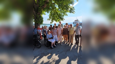 Tagesfahrt an den Ammersee - Freude ist den Teilnehmern deutlich anzusehen. (Foto: Verein Behinderte & Freunde)