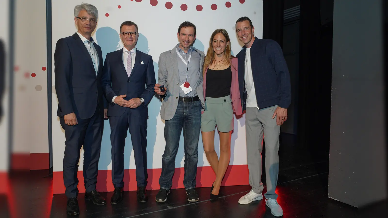 Wurden vom BRK für 75 Spenden ausgezeichnet: Franz Georg Bauer und Alexander Singer Bayrle. (Foto: BSD)