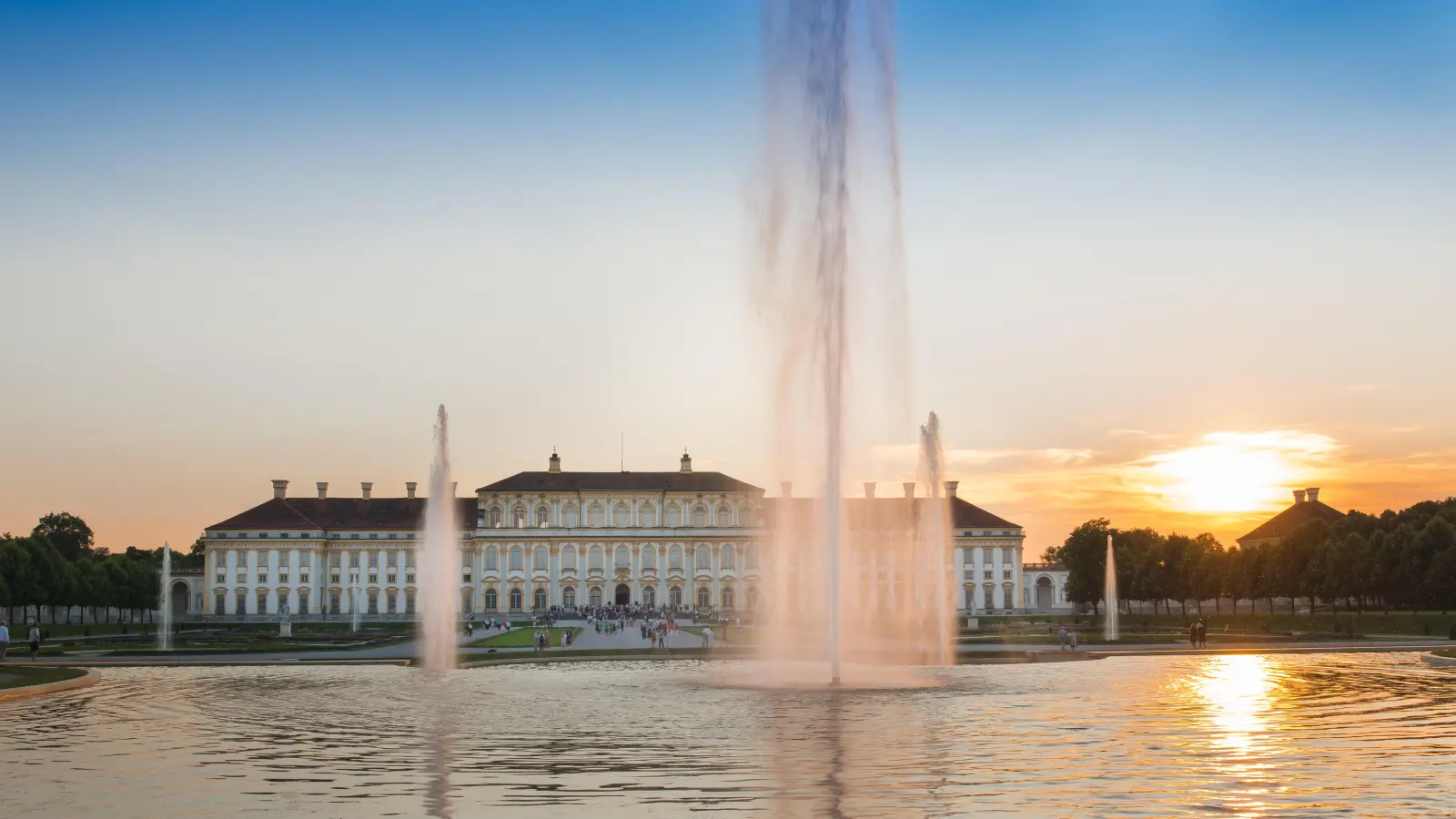 Wunderbare Kulisse: Das Neue Schloss Schleißheim. (Foto: Bavaria Klassik)