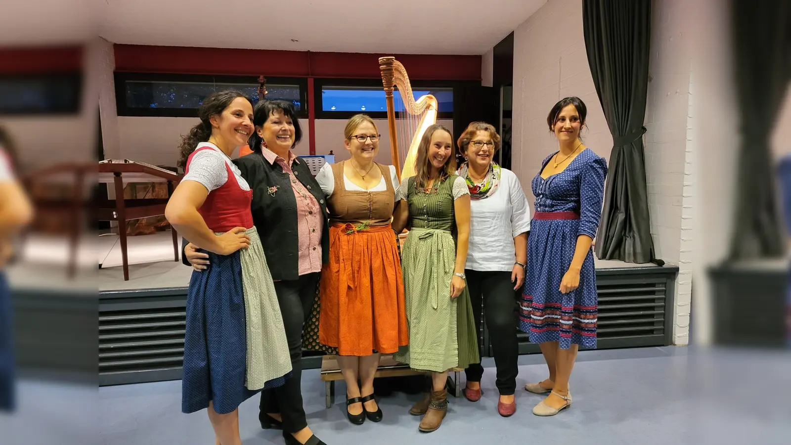 Die Gruppe „Auf d' Saiten” begeisterte die Gäste. (Foto: Damentreff)