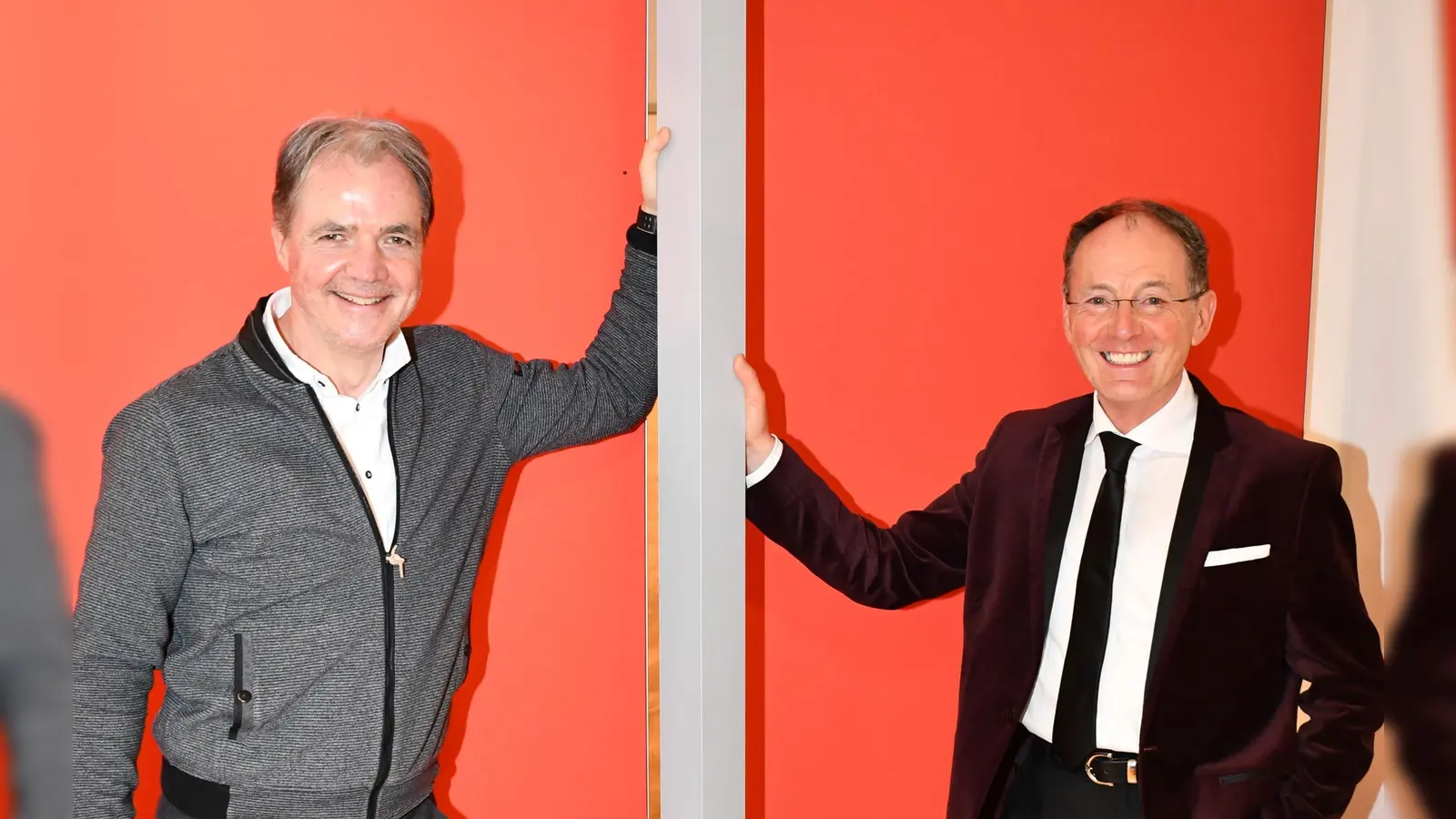 Schulamtsdirektor Albert Sikora (li) und Sparkassenvorstand Hermann Krenn freuen sich auf die JOB 2023.  (Foto: Riffert)