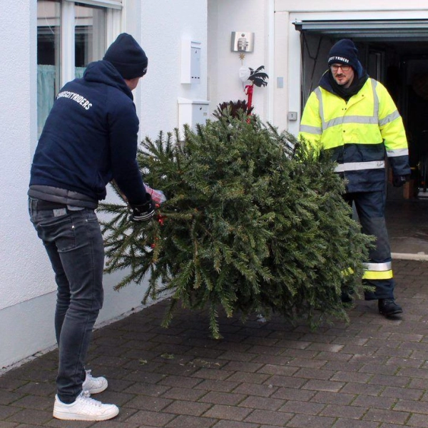Chaoscityriders und THW holen am 11. Januar alte Christbäume ab. (Foto: Chaoscityriders)