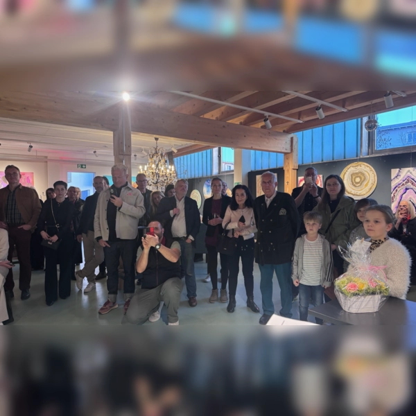 Sehr gut besucht war die Vernissage in den Kunstwerken Dachau. (Foto: Kunstwerke Dachau)