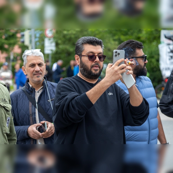 Gescheiterte Beziehung: Hasan Abdullah Mohamed Ismaik (mitte).  (Foto: Anne Wild)