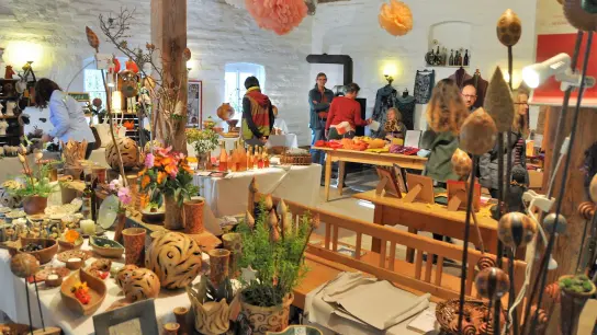 Am ersten Novemberwochenende lädt die Weilachmühle ein zum 23. Kunsthandwerkermarkt. (Foto: Christian Tesch)