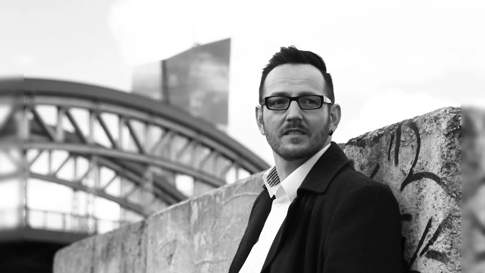 Daniel Holbe liest am 11. März in der Weilachmühle. (Foto:  Oliver Misof)