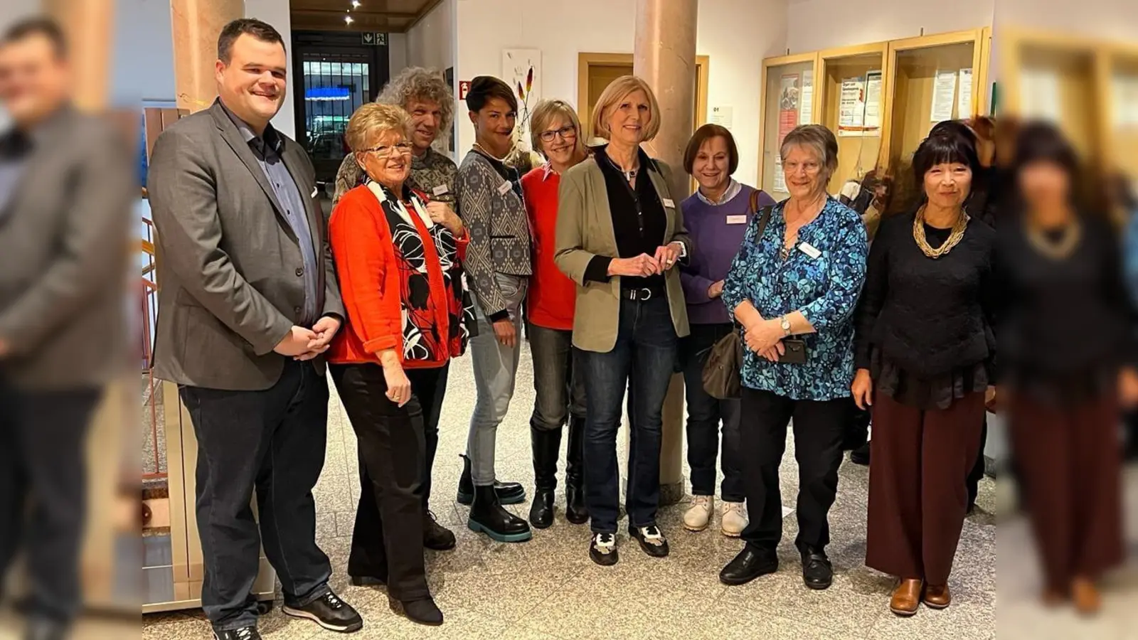 Die Teilnehmenden der FMD mit Manuel Mück, 2. Bürgermeister Allershausen (li). (Foto: FMD)