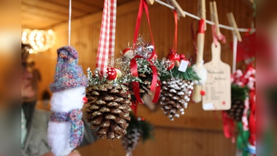 Beim Schönbrunner Adventsmarkt gibt es hauptsächlich Kunsthandwerk und Selbstgemachtes.  (Foto: Franziskuswerk)