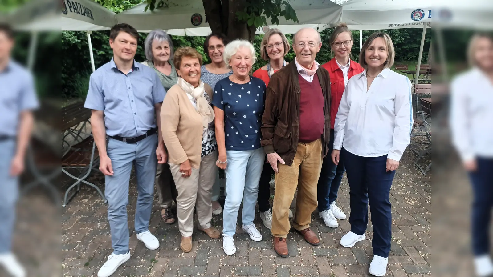 Die Vorstandschaft der AWO Röhrmoos (von links): Georg Niederschweiberer, Anneliese Hauke, Paula Herzinger, Elfriede Dörr, Karin Wilberg, Monika Reiser, Georg Kiermeir, Kirsten Kube und Andrea Müller. (Foto: AWO Röhrmoos)