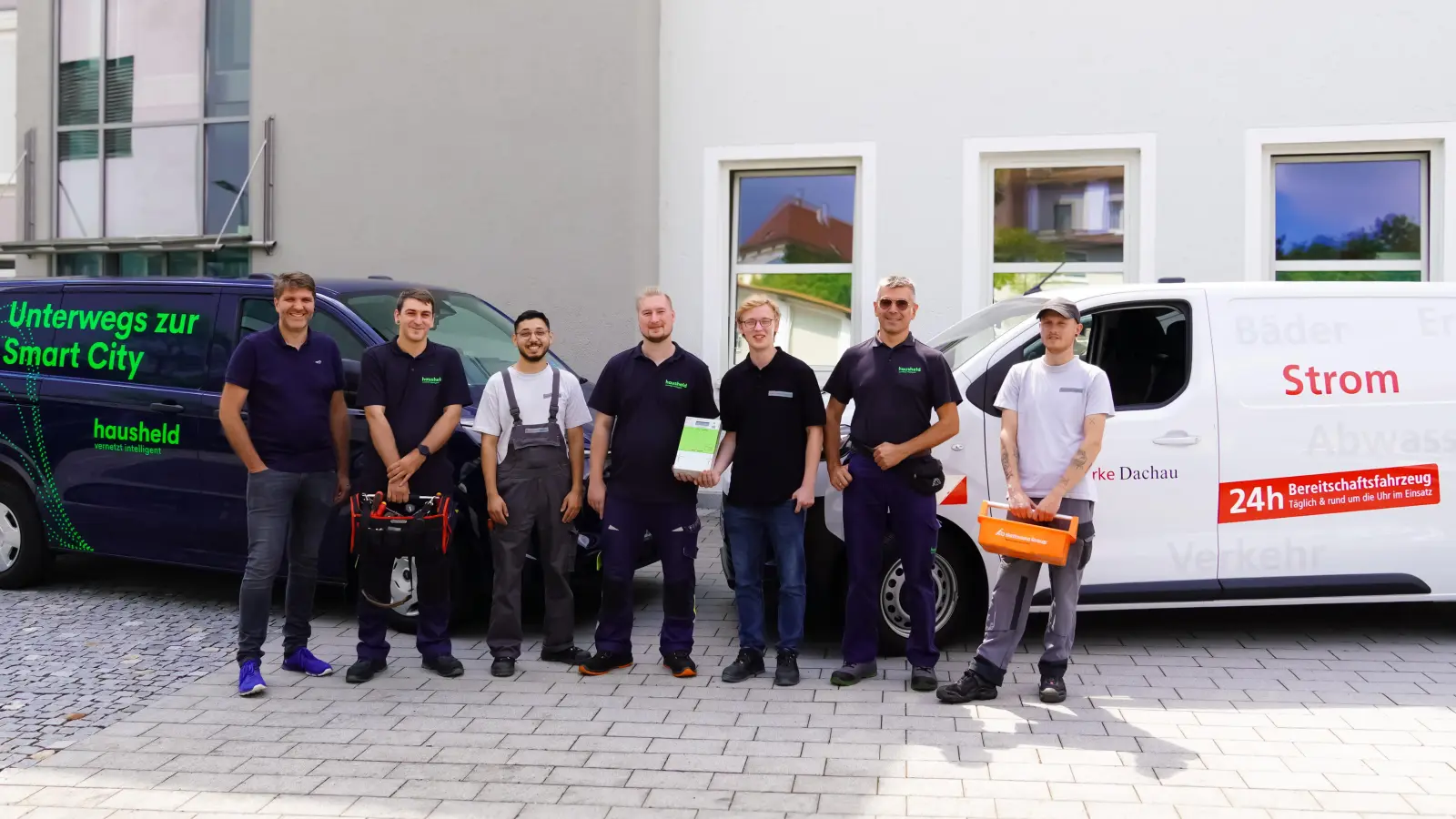 Gemeinsam am Start: Die Stadtwerke Dachau und ihr Partner Hausheld AG beginnen im September mit dem Einbau digitaler Stromzähler in Dachau. (Foto: Stadtwerke Dachau)
