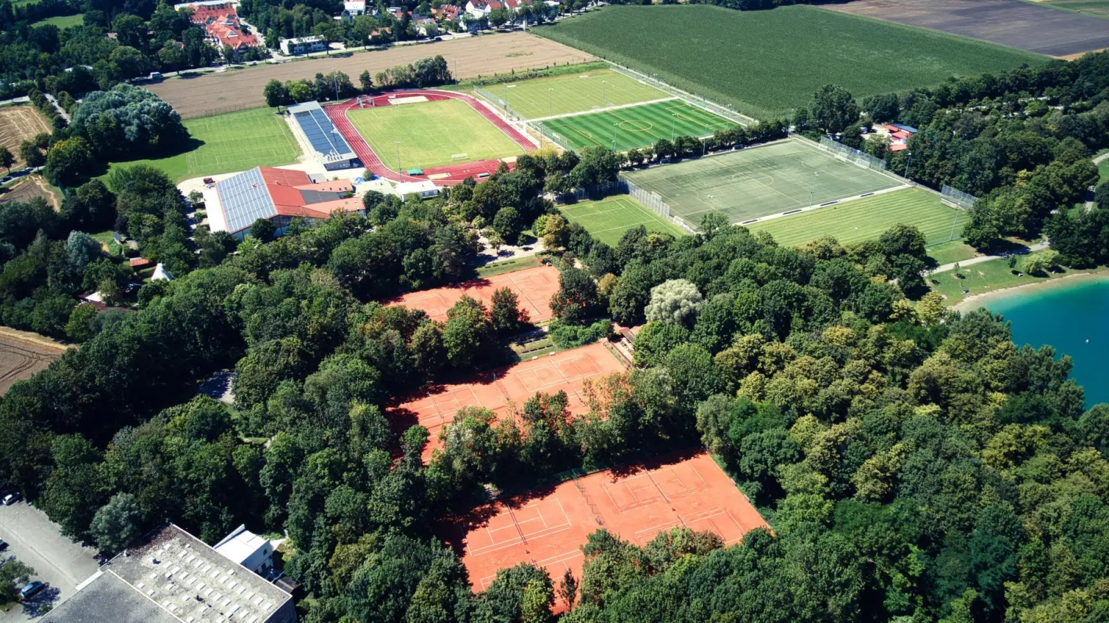 Heute verfügt der TSVE über gute Anlagen im Sportpark. (Foto: TSVE)