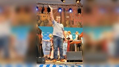 Am Volksfestdienstag machte Markus Söder Wahlkampf im Festzelt. (Foto: afoe)