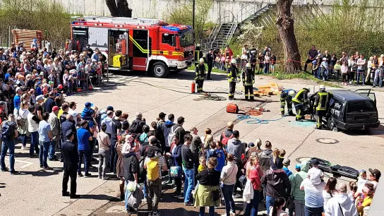 Mit rund 7.500 Gästen war der Tag der offenen Tür bei der Dachauer Feuerwehr ein voller Erfolg. (Foto: FF Dachau)
