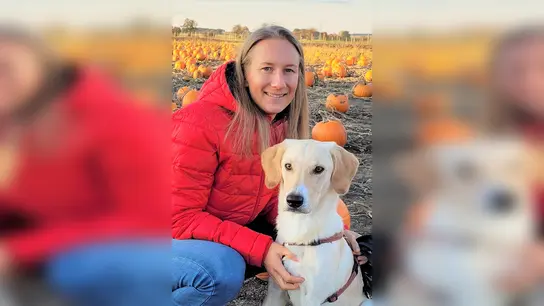 Charlotte Blea mit Athos. (Foto: privat)