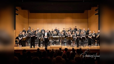 Die Süddeutsche BläserPhilharmonie ist zu Gast im Karlsfelder Bürgerhaus. (Foto: Süddeutschen BläserPhilharmonie)