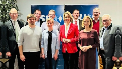 Treffen der CSU-Grundsatzkommission mit der Vorsitzenden Dr. Anja Weisgerber MdB (vorne Mitte) in Großinzemoos. (Foto: CSU)