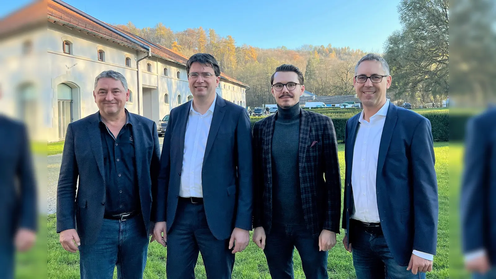 Landtagskandidat Hubert Böck, Florian von Brunn, MdL und Spitzenkandidat, Dennis Behrendt, Bezirkstagskandidat und Michael Schrodi, MdB. (von li) (Foto: SPD Dachau)