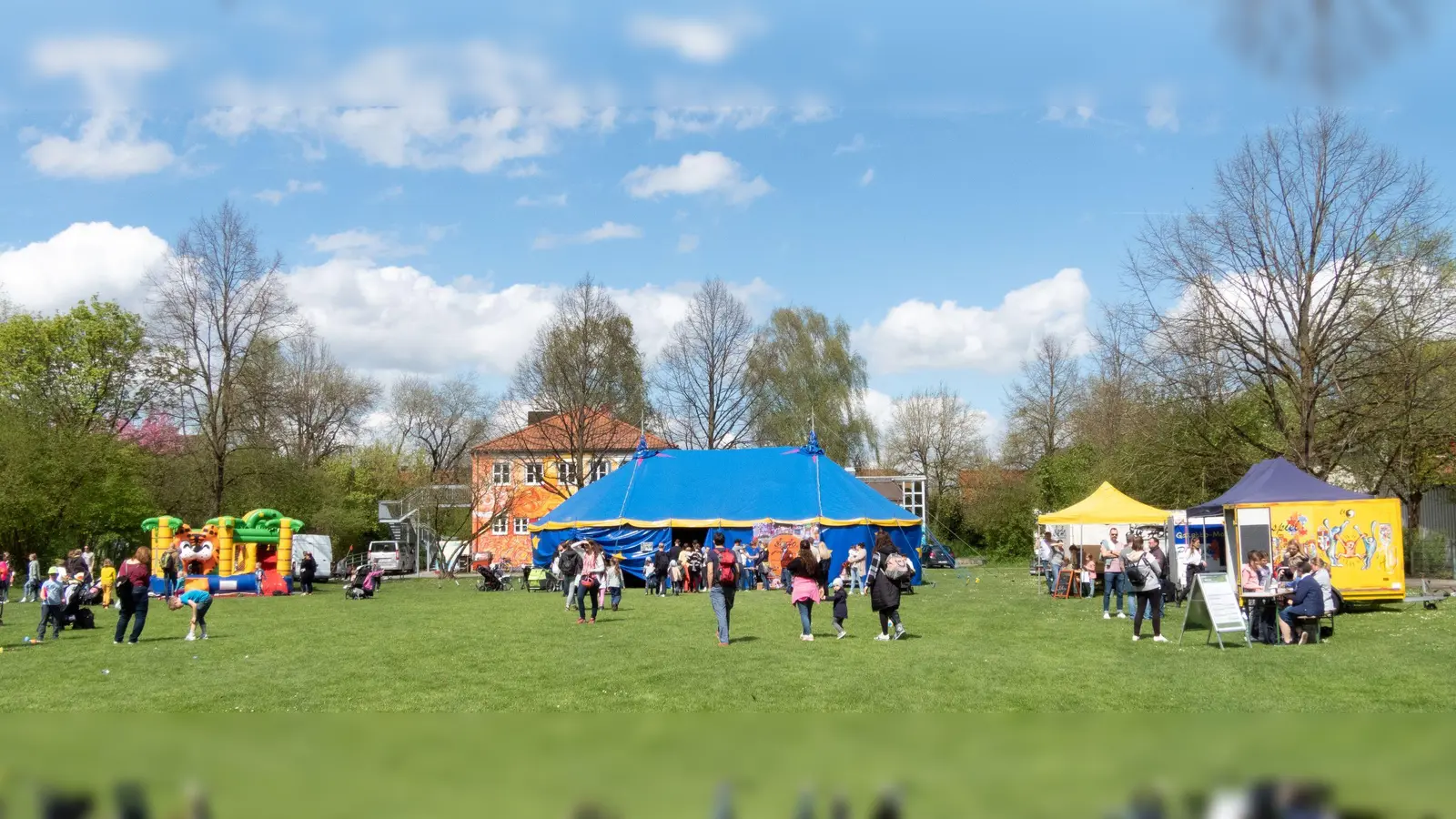 Die Dachauer Sommerspielaktion startete mit einem Kinderfest. (Foto: DAKS )
