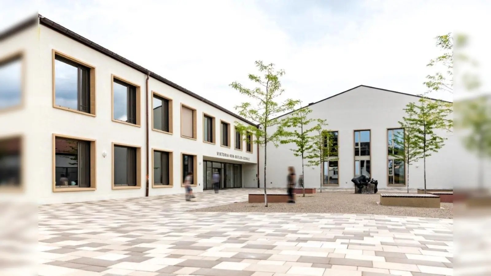 Der Eingangsbereich der neuen Viktoria-von-Butler-Schule.  (Foto: Willax)