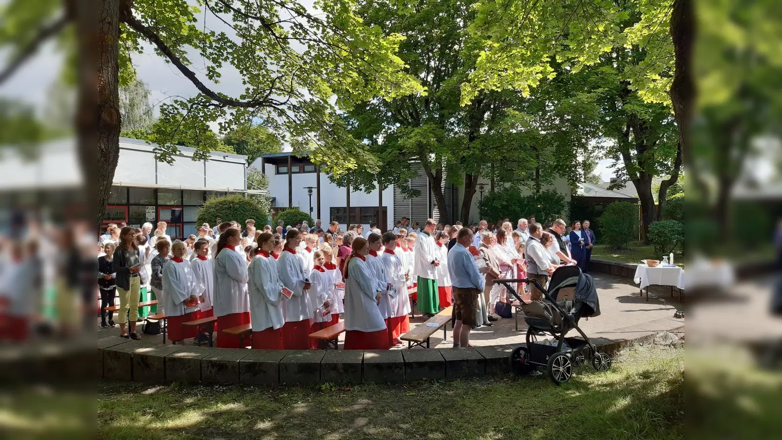 Aus dem ganzen Landkreis kamen die Ministrantinnen und Ministranten nach Erdweg. (Foto: Kath. Jugendstelle Dachau)