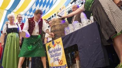 Auch beim 64. Siedlerfest wird Bürgermeister Stefan Kolbe das erste Fass anzapfen.  (Foto: Bastian Brummer)