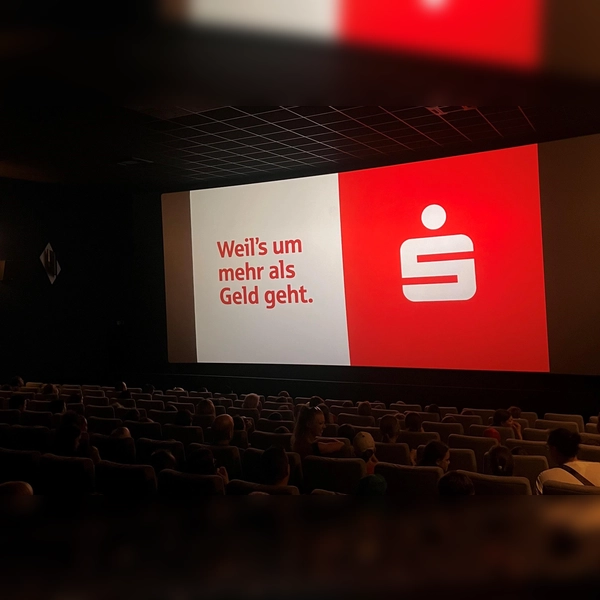 Die etwa 600 Kunden waren vom Film „Elio” begeistert. (Foto: Sparkasse)