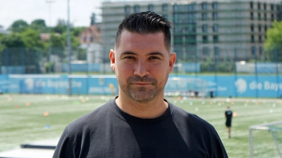 Erfolgreiche Spielzeit: Löwen-Ausbilder Alper Kayabunar. (Foto: TSV 1860)