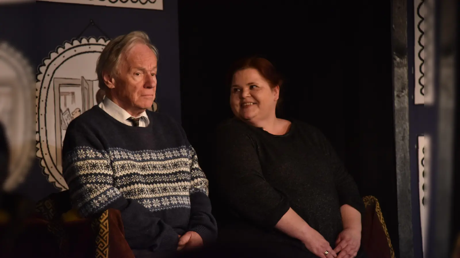 „Loriot du dödel di“ im Hoftheater: Gudrun Wilk und Herbert Müller in Loriots „Fernsehabend” (Foto: Hoftheater Bergkirchen, Ulrike Beckers)