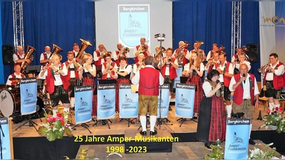 Die Amper-Musikanten aus Bergkirchen feiern heuer ihr 25-jähriges Bestehen. (Foto: Amper-Musikanten)