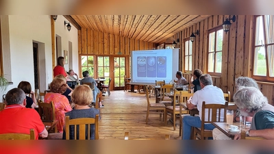 Das Treffen des Landkreisseniorenbeirates mit den kommunalen Seniorenvertretungen in den Landkreisgemeinden. (Foto: LA Dachau / Stefanie Otterbein )