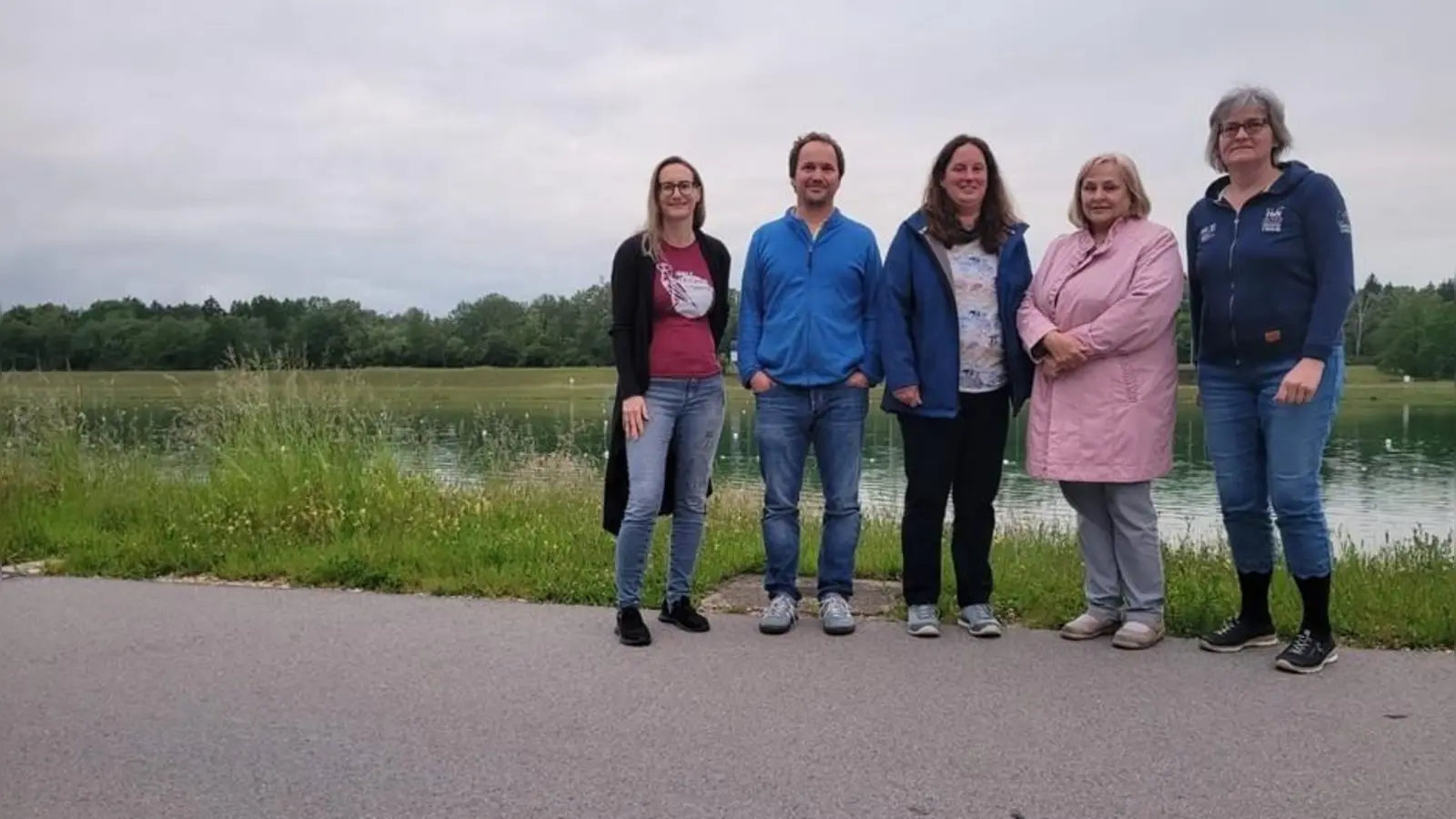 Neuer Vorstand des Alumni- und Fördervereins des Ignaz-Taschner-Gymnasiums (ITG) Dachau e.V. (von links): Melanie Habersetzer, Tobias Linse, Laura Meinl, Dr. Christina Epple und Alexandra Siebmanns. (Foto: Förderverein ITG)