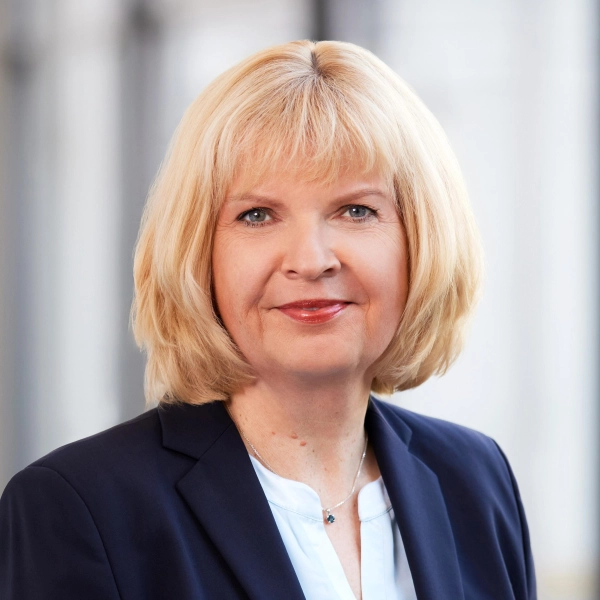 Pressefoto Prof. Dr. Claudia Wöhler, Vorstandsvorsitzende des Medizinischen Dienstes Bayern. (Foto: MDB)