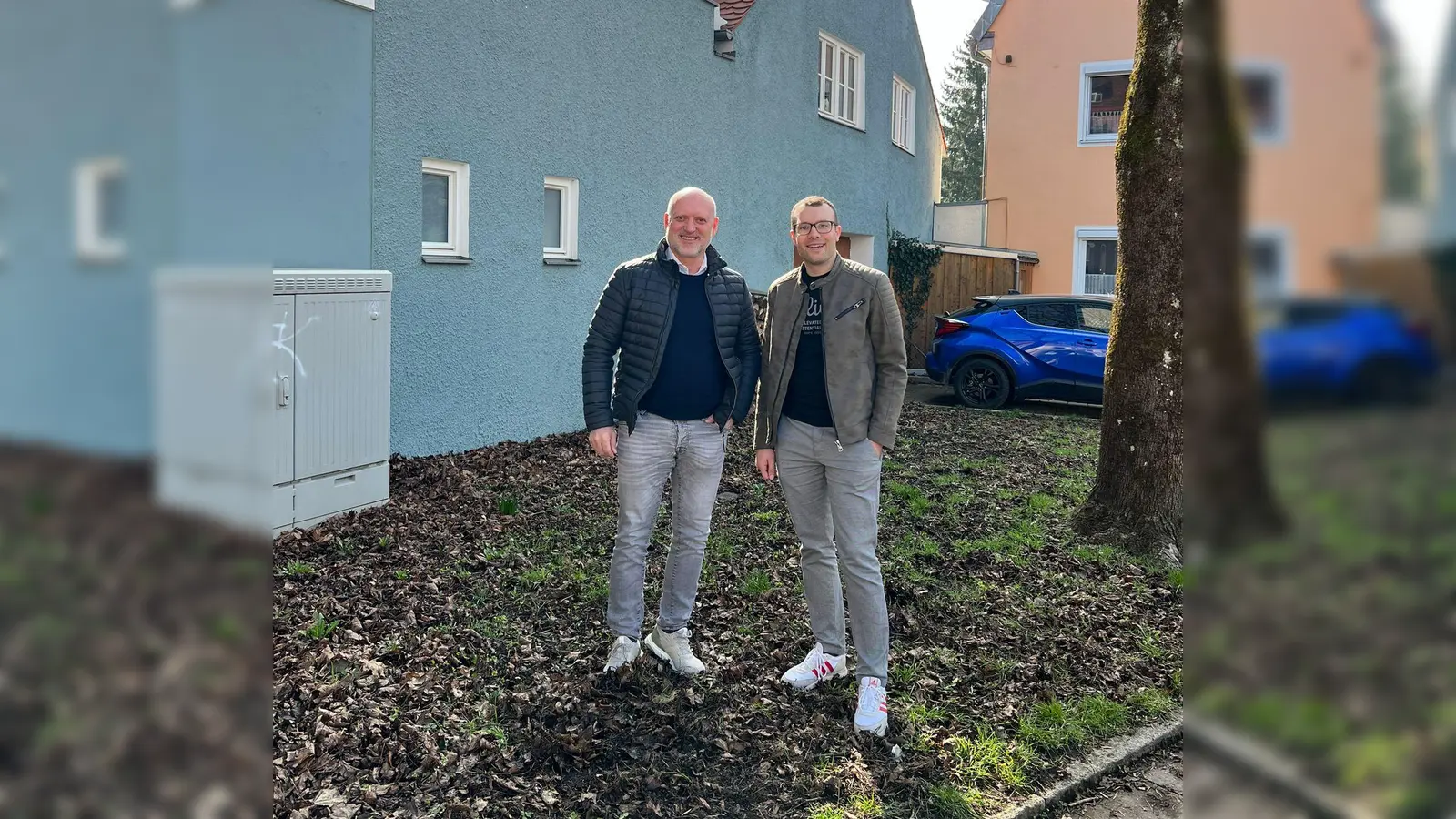 Die Stadträte Markus Erhorn und Wolfgang Moll fordern eine Fahrradreparatur Station in der Brunngartenstraße. (Foto: FW)