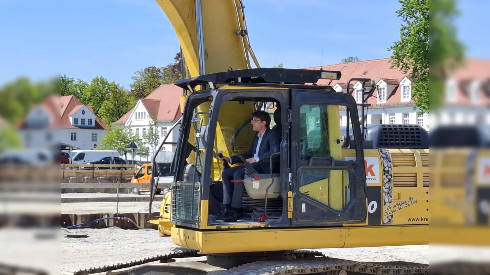 Baubeginn mit Oberbürgermeister Florian Hartmann. (Foto: jj)