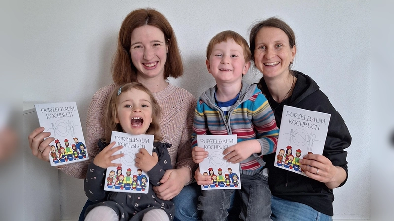 Daniela Erhorn (links) und Sara Berndt (rechts) mit ihren Kindergartenkindern. (Foto: Kindergarten Purzelbaum )