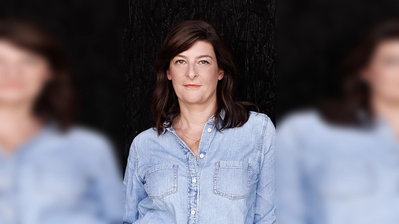 Heike Specht, Jahrgang 1974, studierte Geschichte und Literaturwissenschaft in München. Sie promovierte über die Familie Lion Feuchtwangers und arbeitete mehrere Jahre als Verlagslektorin. Heute lebt sie als freie Autorin in Zürich. Zuletzt erschienen die Biografien „Lilli Palmer. Die preußische Diva“ und „Curd Jürgens. General und Gentleman“ sowie bei Piper „Ihre Seite der Geschichte. Deutschland und seine First Ladies von 1949 bis heute“ und „Die Ersten ihrer Art. Frauen verändern die Welt.“ (Foto: Miriam Kluka)