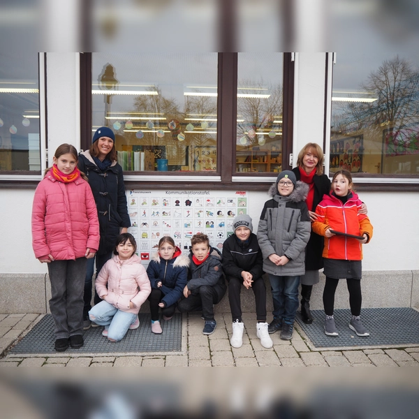 An der Grundschule Röhrmoos erleichtert die Tafel die Kommunikation zwischen den Schülern. (Foto: Grundschule Röhmoos)