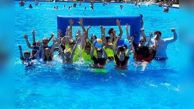 Die jungen Talente lernten und die Grundlagen des Aquaballs und hatten viel Spaß dabei. (Foto: Bunnyhunters)