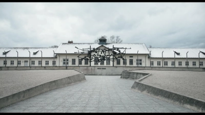 Die Doku „Heute ist das Gestern von morgen” gibt Einblick in die Arbeit der Gedenkstätte. (Foto: Michael Kalb Filmproduktion / The HISTORY Channel) )