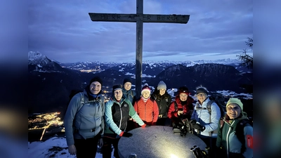 Die Wandergruppe genoss auf dem Pendling die schöne Aussicht. (Foto: DAV Ortgruppe Dachau)