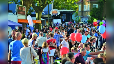 Die Lange Tafel 2023 ist endgültig abgesagt.  (Foto: Archiv / Renate Seidl)