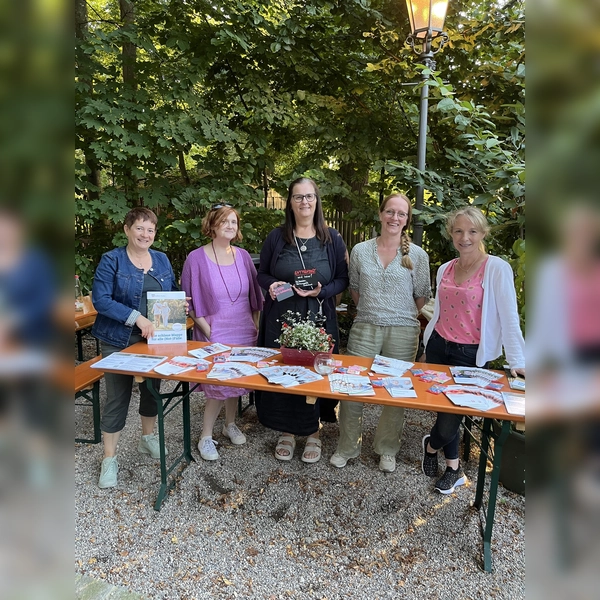 Anke Wolf (Pflegestützpunkt), Hiltrud Linnenbach (Betreuungsstelle), Michaela Heyne (Wohnberatung), Stefanie Otterbein (Seniorenpolitisches Gesamtkonzept Landratsamt), Madlen Hardtke (Fachstellefür pflegende Angehörige),  (Foto: Florian Scherf)