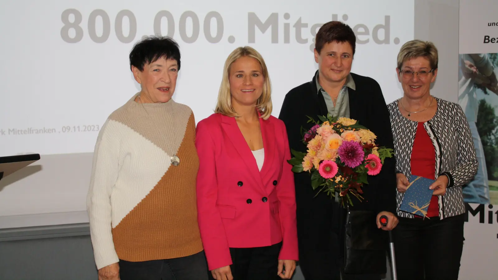 VdK-Kreisvorsitzende Ursula Häcker, VdK-Landesvorsitzende Verena Bentele, Jubiläumsmitglied Andrea Pompetzki und VdK-Kreisgeschäftsführerin Andrea Estner (von links). (Foto: René Wanninger/VdK Bayern)