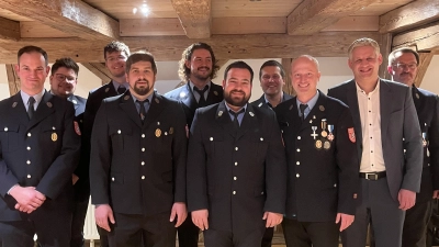 v.l.n.r.: Martin Walter, Elias Birzele, Marco Habermehl, Michael Graf, Alexander Rudorfer, Marco Reitmair, Marcus Rainer, Hubert Burgstaller, Christian Blatt, Ludwig Böck. (Foto: FFW)